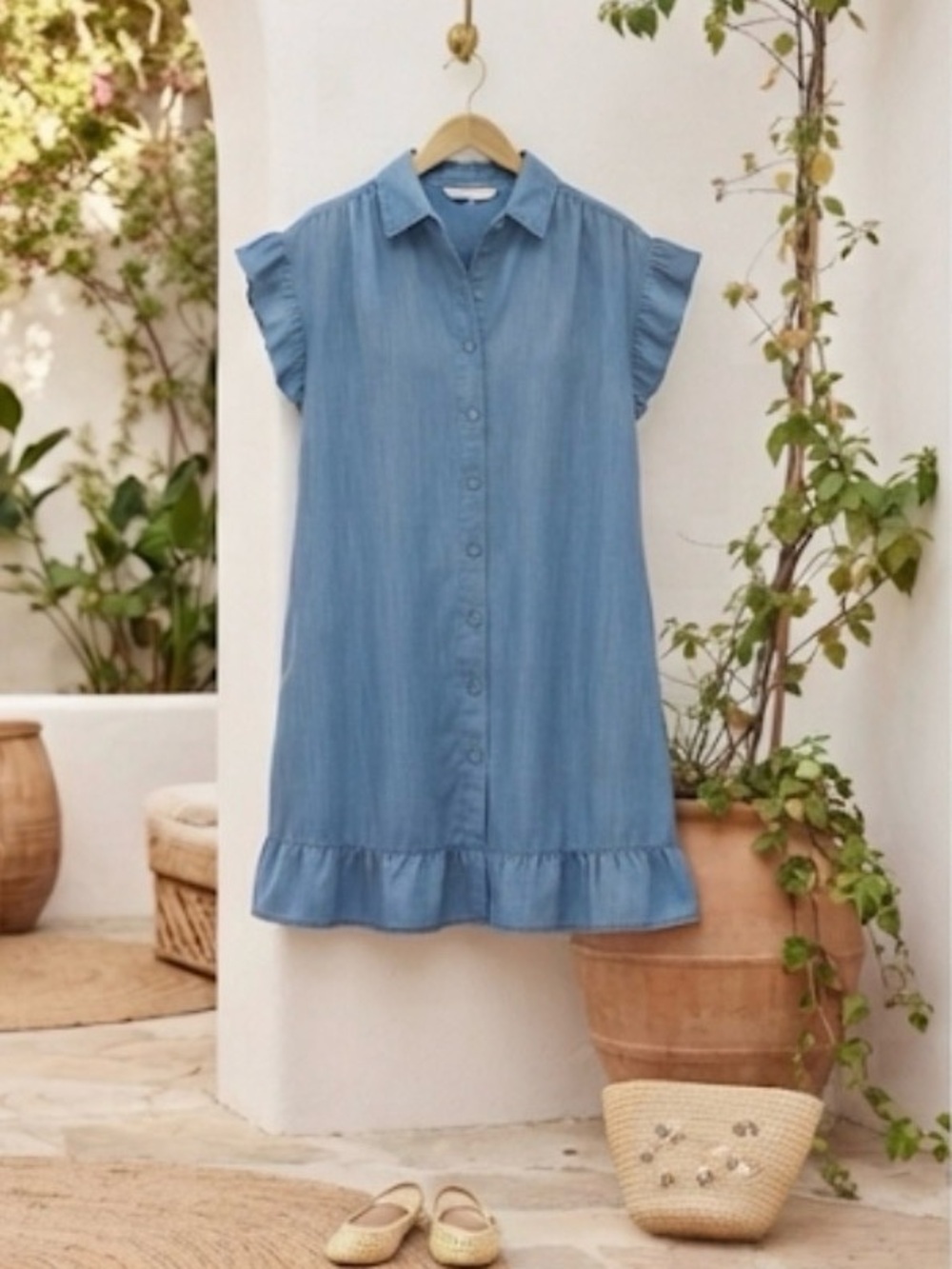 Crown and Ivy women’s flutter sleeve shirt dress